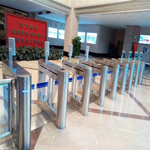 山西通道閘廠家分享：如何選擇合適的三錕閘閘機(jī)？